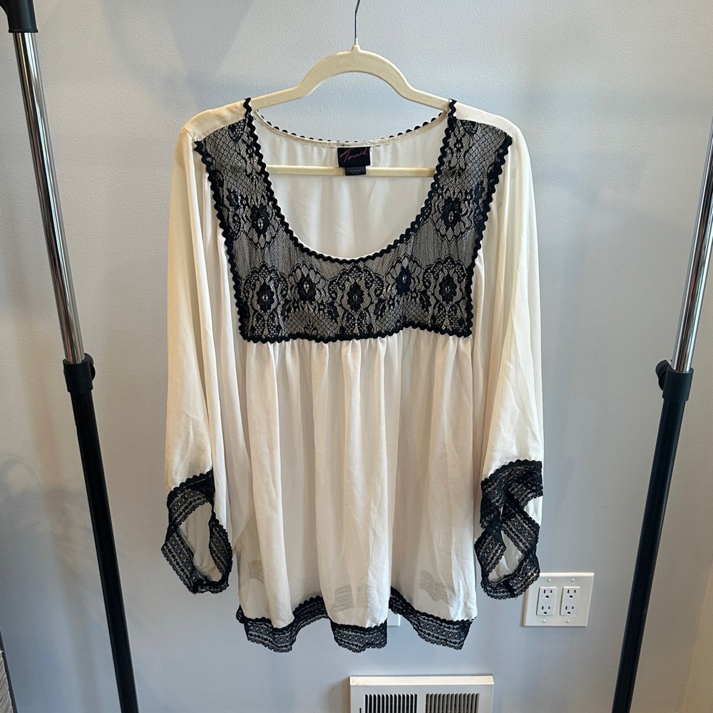 Torrid White Blouse with Black Lace Accents